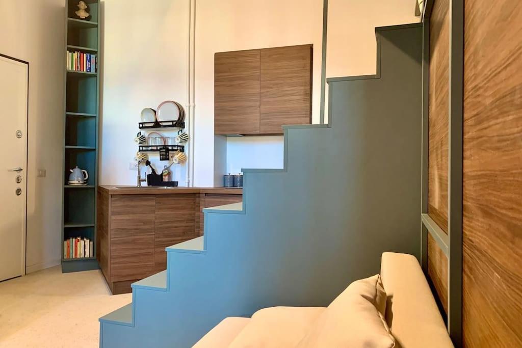 Lovely Studio Flat In Bocconi Milan Bagian luar foto